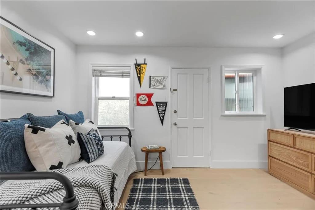 Amazing Location! Luxurious Beach Cottage.Ocean Views 맨하탄비치 외부 사진